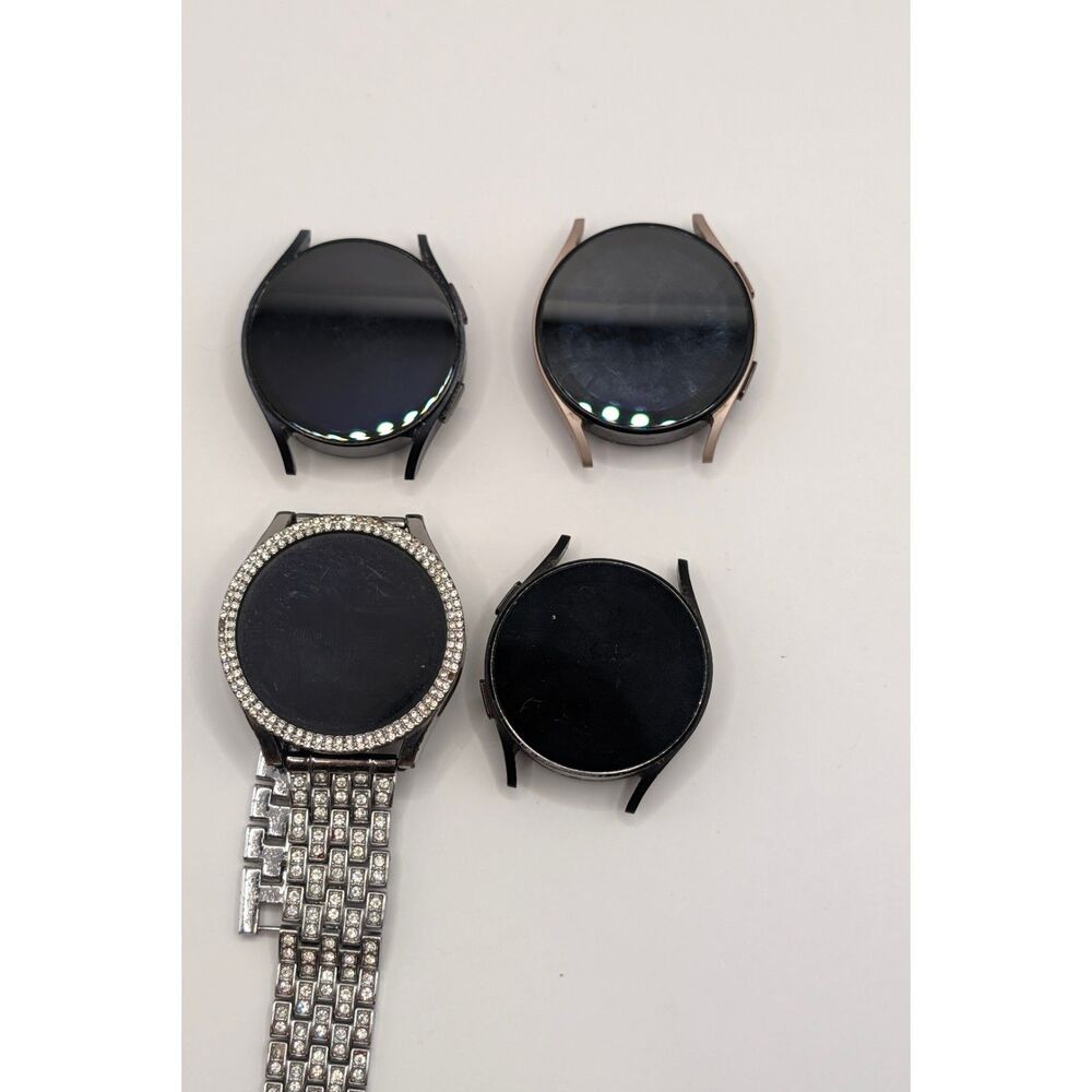 Samsung Galaxy Watches and Accessories For Parts Only Bundle